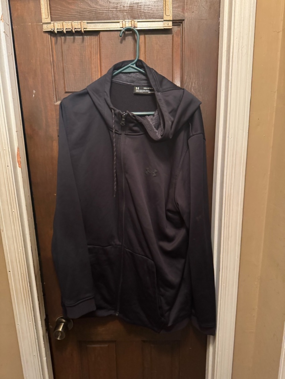 Women’s XXL Under Armour Black Full-Zip Hoodie Jacket